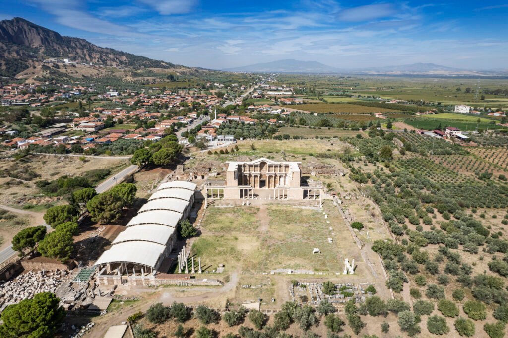 Gece Efes, Gündüz İyonya